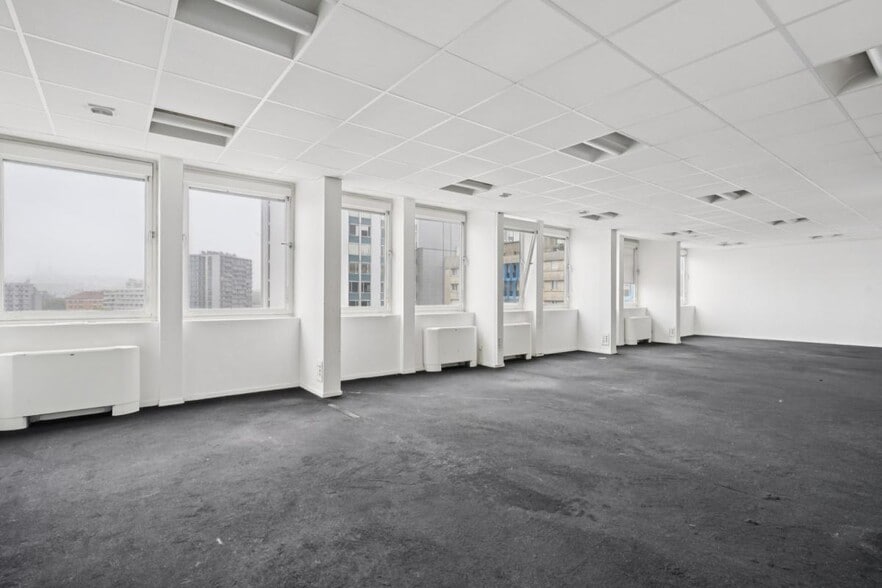 92-98 Boulevard Victor Hugo, Clichy to rent - Interior Photo - Image 3 of 10