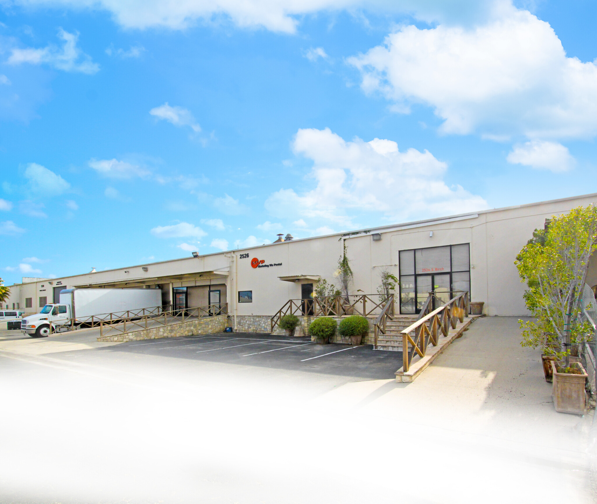 2526-2560 S Birch St, Santa Ana, CA for rent Building Photo- Image 1 of 5