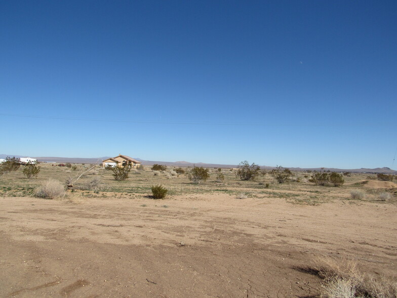 216-072-01-00-1 Luke Ct, California City, CA for sale - Building Photo - Image 3 of 11