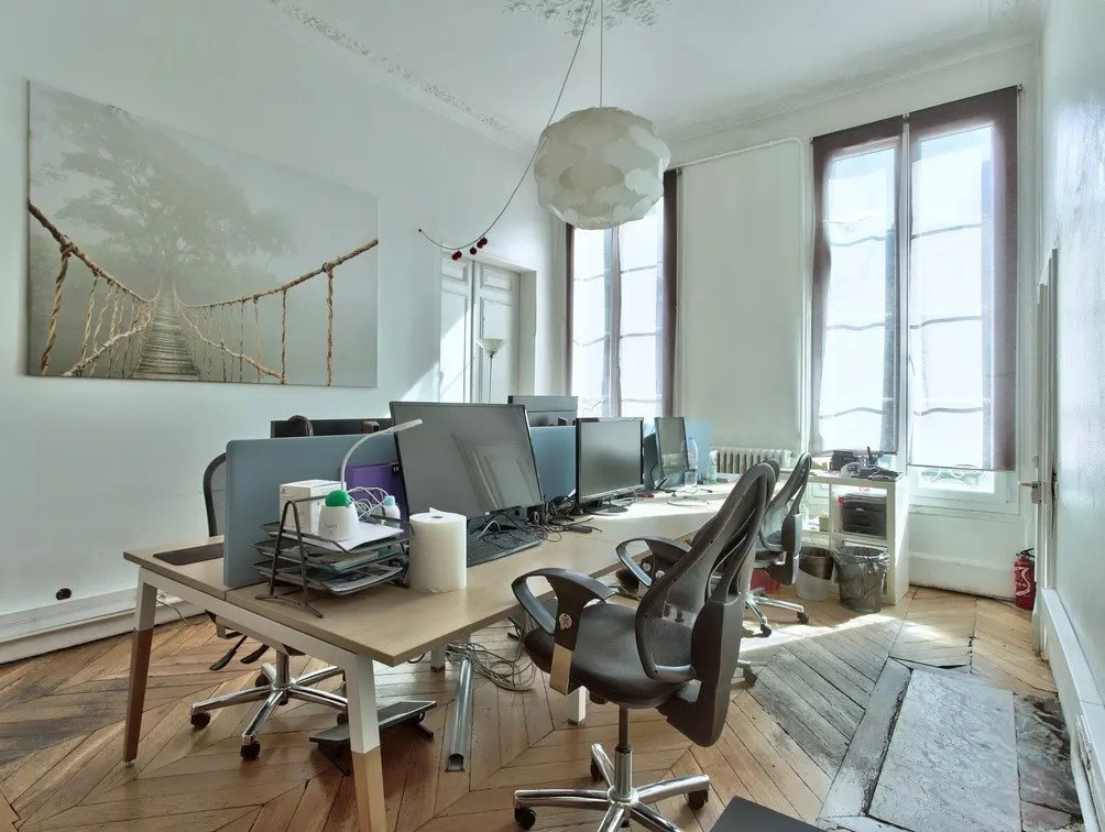 Vente Bureaux 84 m² - Photo 1