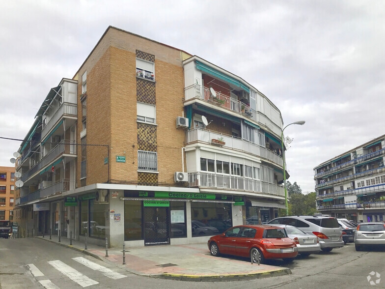 Retail in Coslada, Madrid to rent - Building Photo - Image 2 of 2