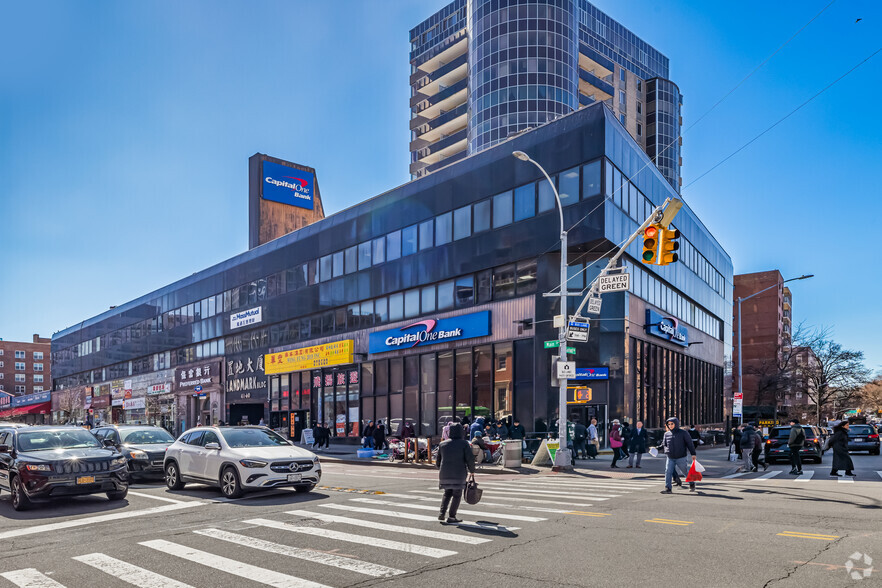 41-60 Main St, Flushing, NY for sale - Primary Photo - Image 1 of 1