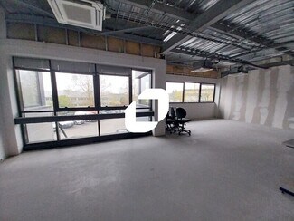 More details for 10 Rue Blaise Pascal, Élancourt - Office to Rent