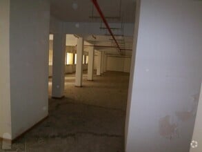 Office in Madrid, Madrid to rent Interior Photo- Image 1 of 4