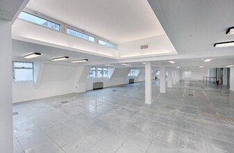 27 Hammersmith Grove, London for rent Interior Photo- Image 1 of 4