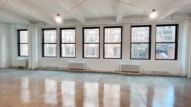 49 W 38th St, New York, NY for rent - Commercial Listing Video 