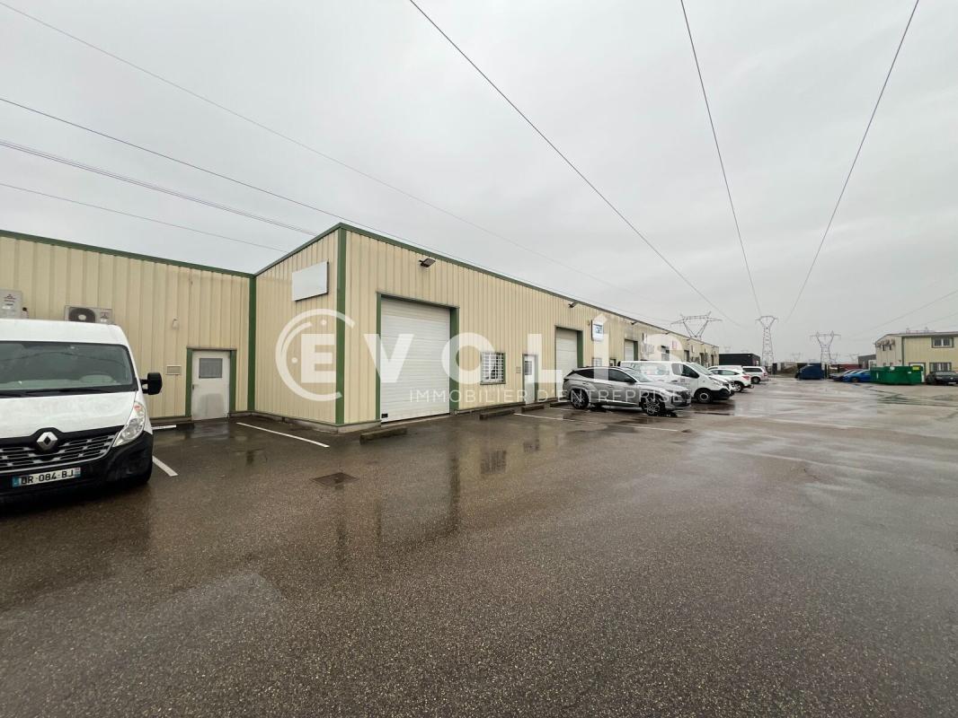Light Industrial in Jonage to rent Building Photo- Image 1 of 6