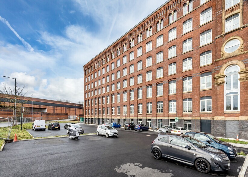 Water St, Stockport for rent - Building Photo - Image 3 of 14