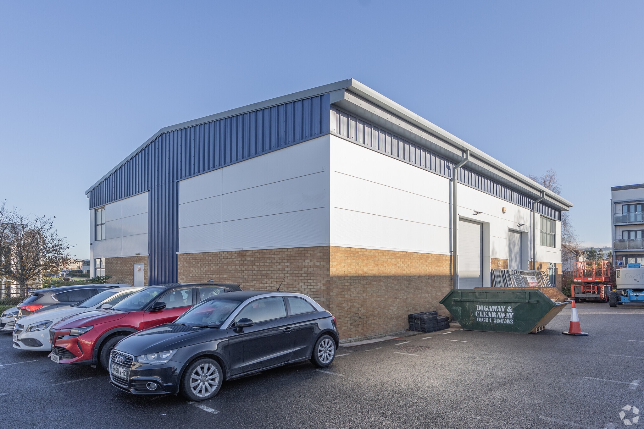 Marconi Dr, Quedgeley to rent Building Photo- Image 1 of 9