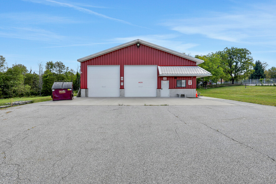 269 Stone Schoolhouse Rd, Bloomingburg, NY for rent - Building Photo - Image 1 of 30