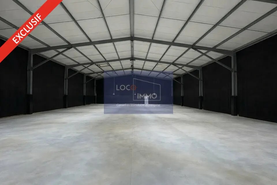 Vente Local d'activités 1 590 m² - Photo 1