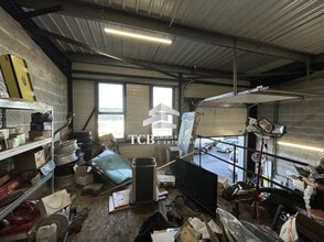 Light Industrial in Saint-Herblain for sale Interior Photo- Image 2 of 10