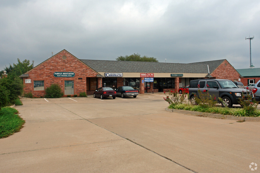 3201 E Memorial, Edmond, OK for rent - Building Photo - Image 3 of 10