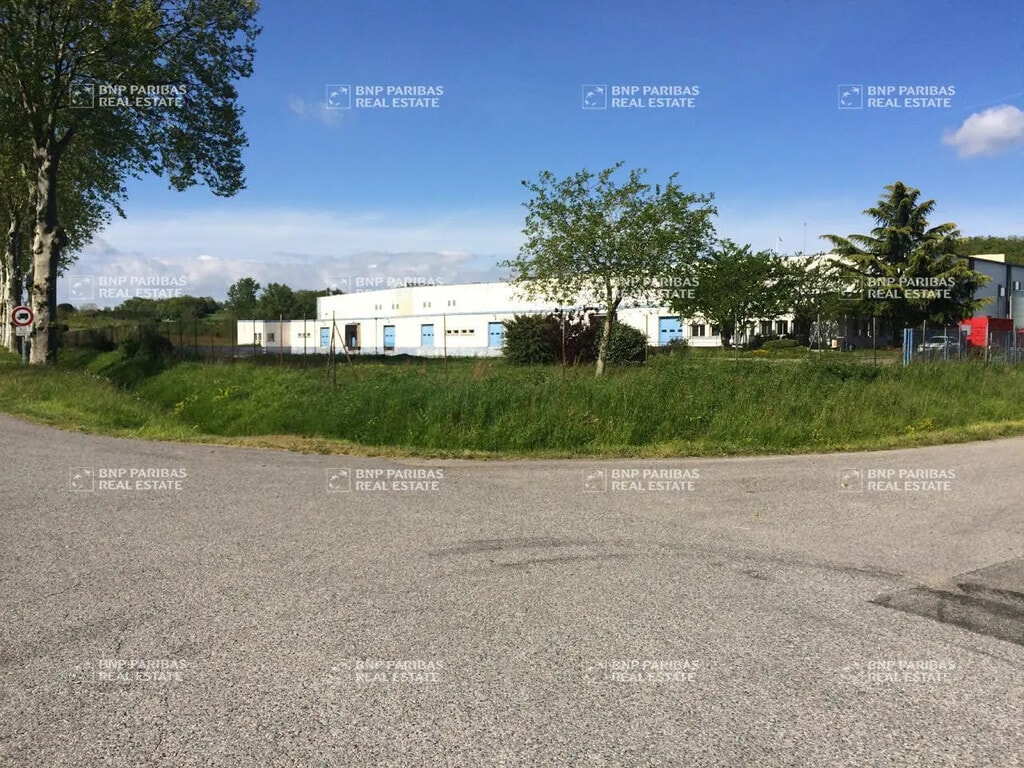 Location Entrepôt logistique 6 526 m² - Photo 1
