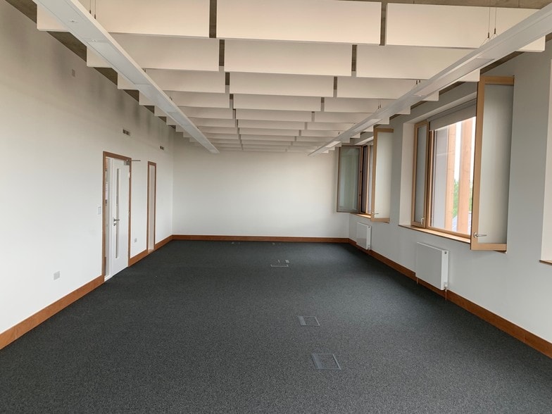 Charlotte Ave, Bicester to rent - Interior Photo - Image 3 of 10