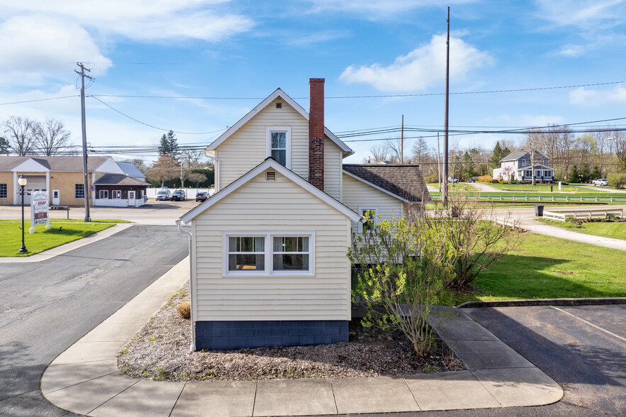 311 E Garfield Rd, Aurora, OH for rent - Building Photo - Image 3 of 27