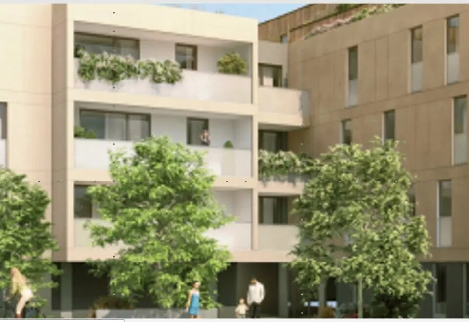 Retail in Nancy for sale Building Photo- Image 1 of 9