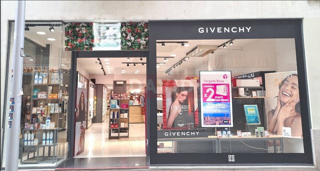 Retail in Girona, Gerona to rent Primary Photo- Image 1 of 4