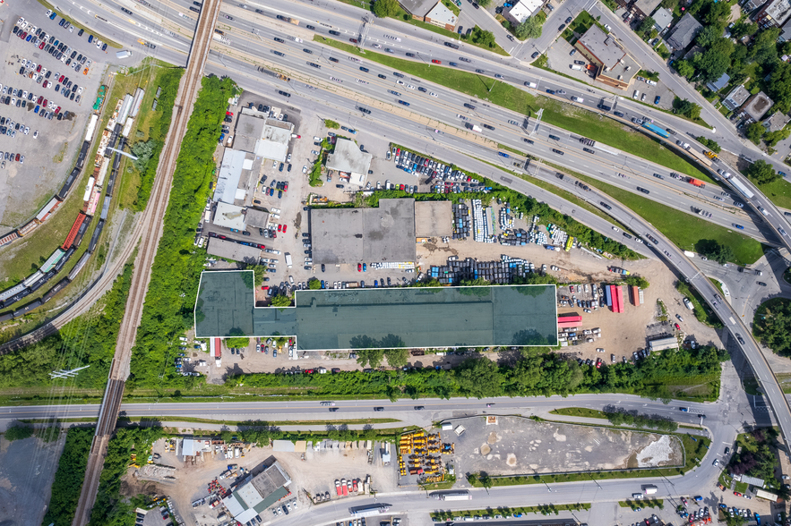 844-845 Rue Du Pacifique, Montréal, QC for sale - Aerial - Image 1 of 5