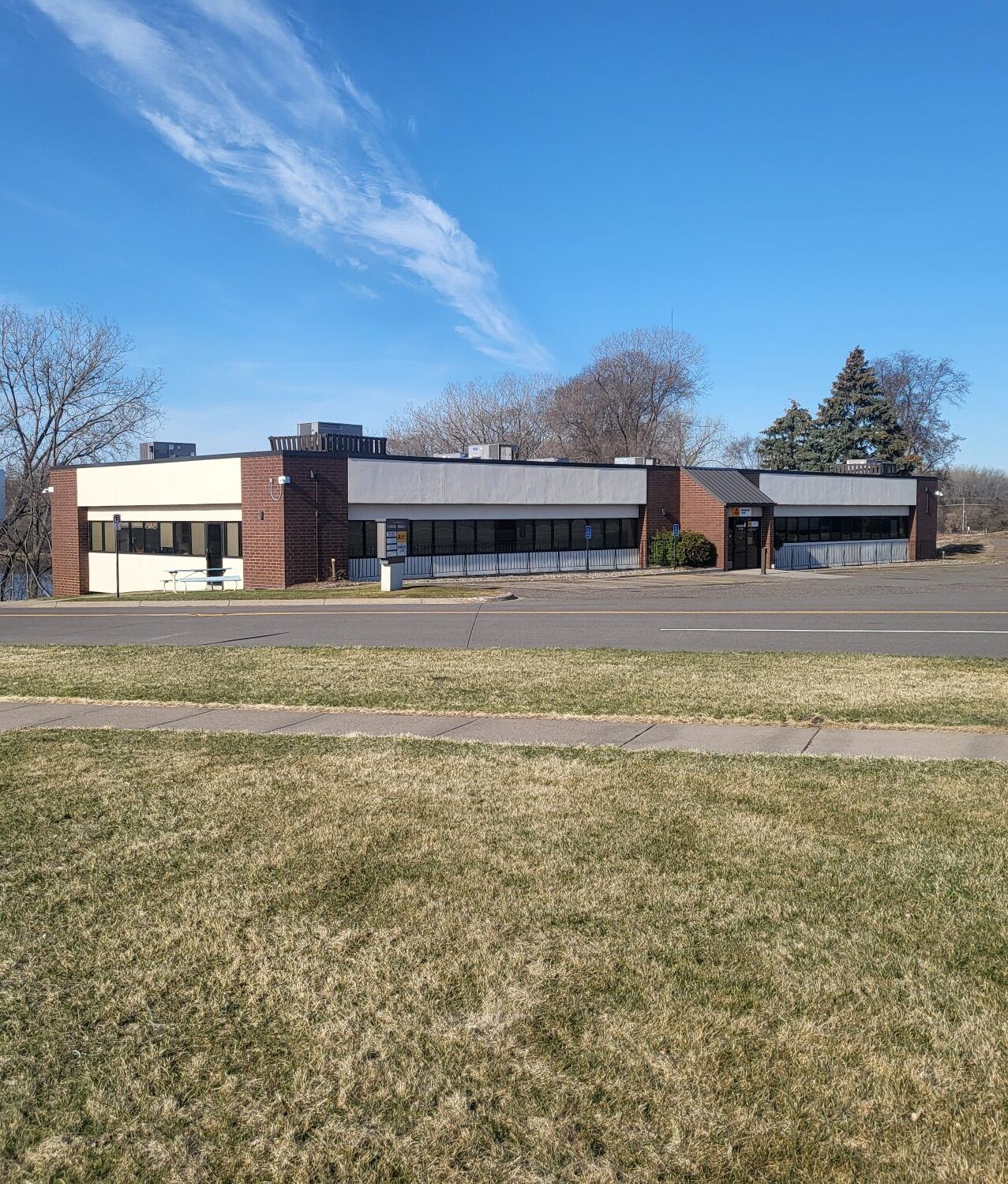 1650 Beam Ave, Maplewood, MN to rent Building Photo- Image 1 of 4