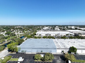 1600 NW 159th St, Miami, FL to rent Building Photo- Image 1 of 1