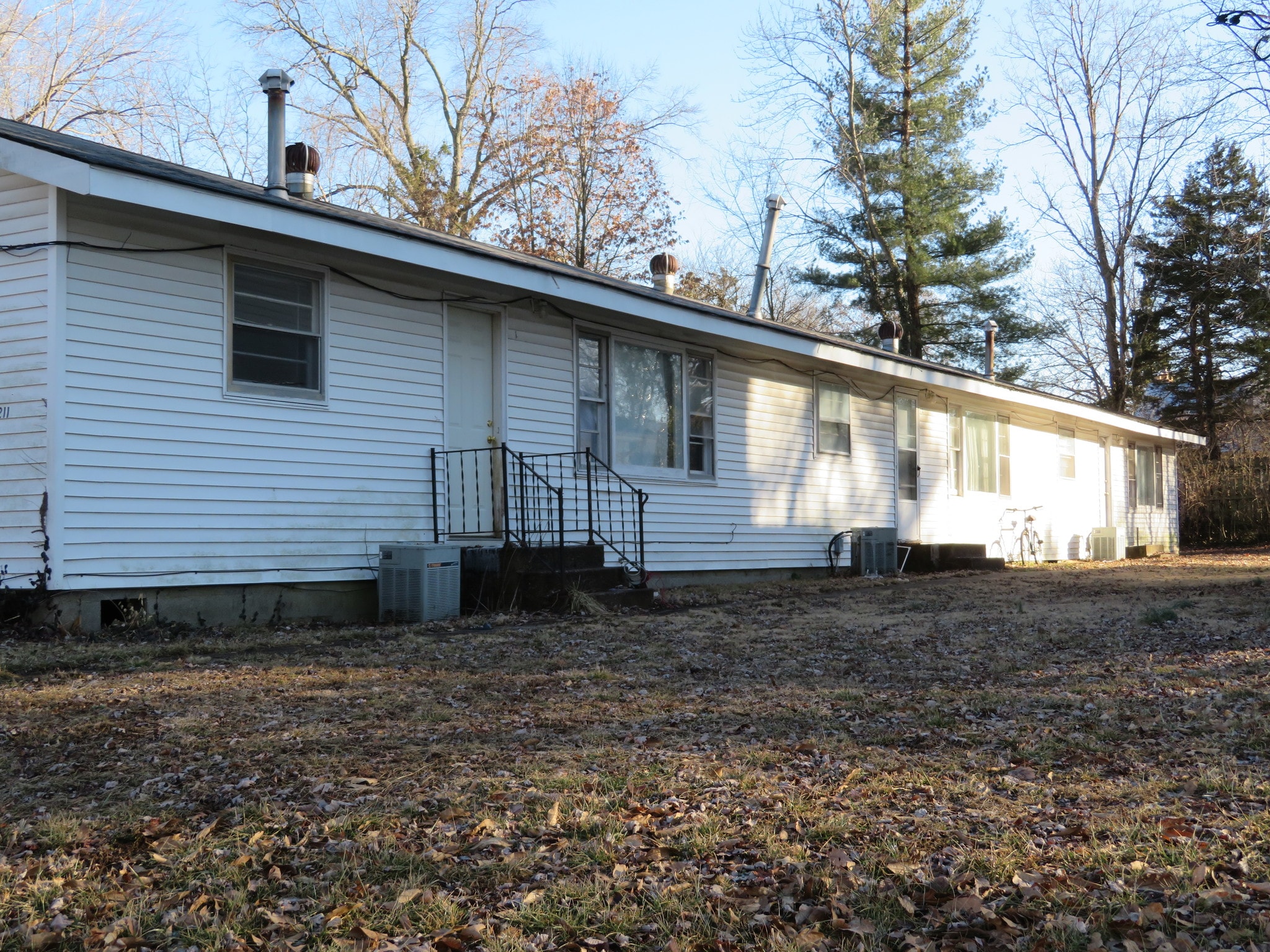 1211 W Schwartz St, Carbondale, IL for sale Building Photo- Image 1 of 1