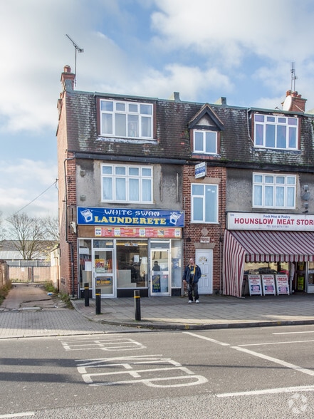 191A Wellington Rd S, Hounslow for sale - Building Photo - Image 2 of 3