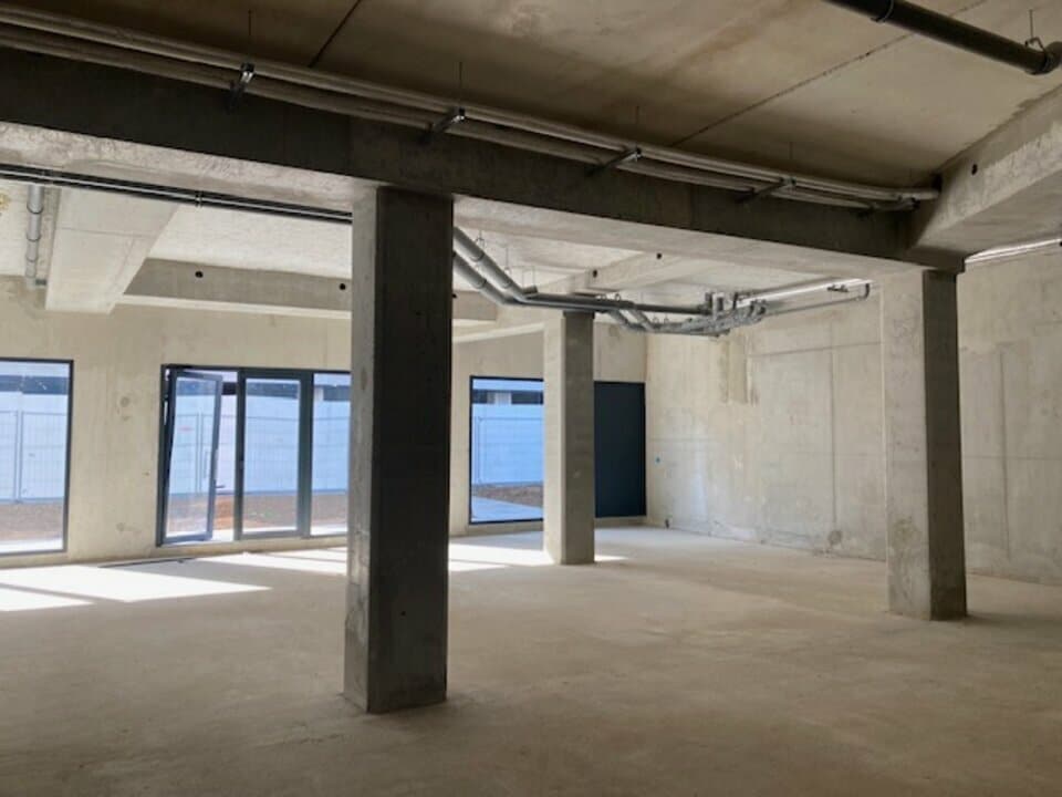 Retail in Magnanville for sale Interior Photo- Image 1 of 12