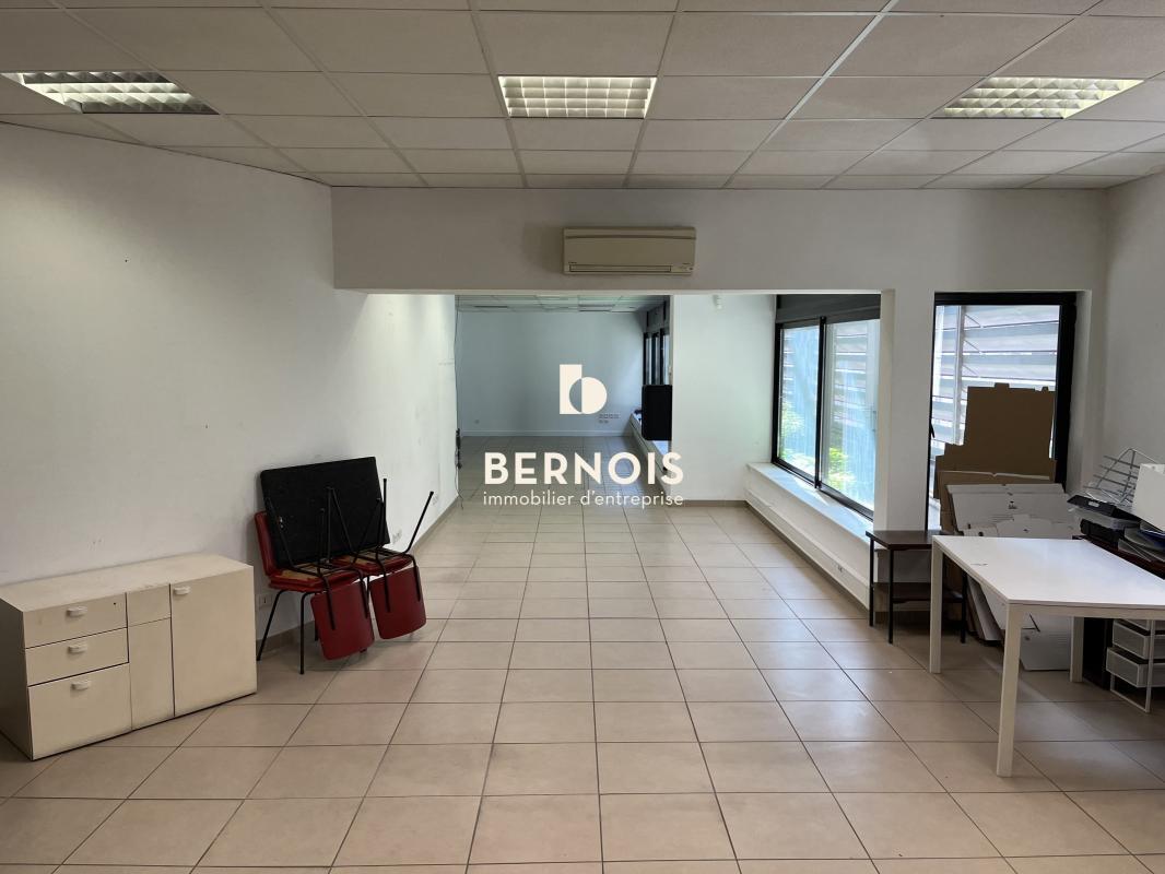 Office in Toulon to rent Interior Photo- Image 1 of 15