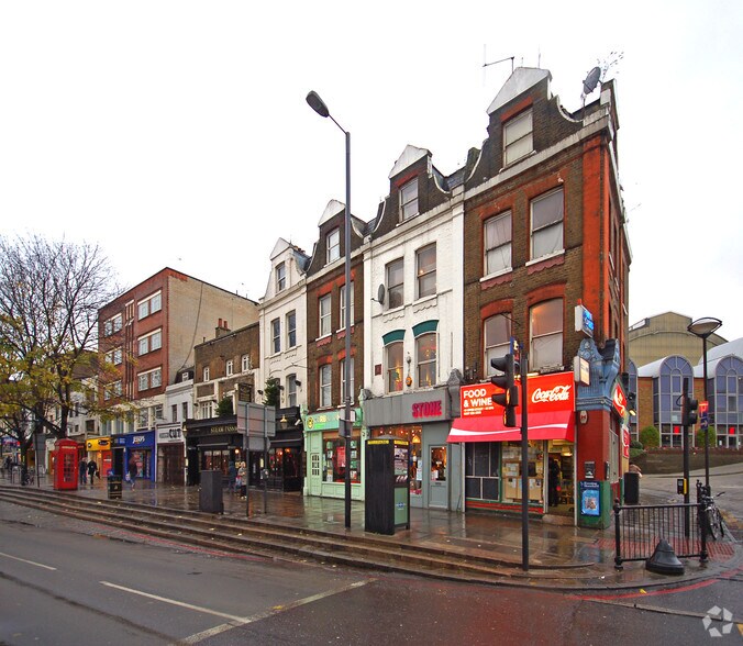 47 Upper St, London to rent - Building Photo - Image 2 of 2