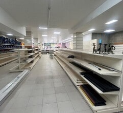 88 Rushey Grn, London to rent Interior Photo- Image 1 of 3