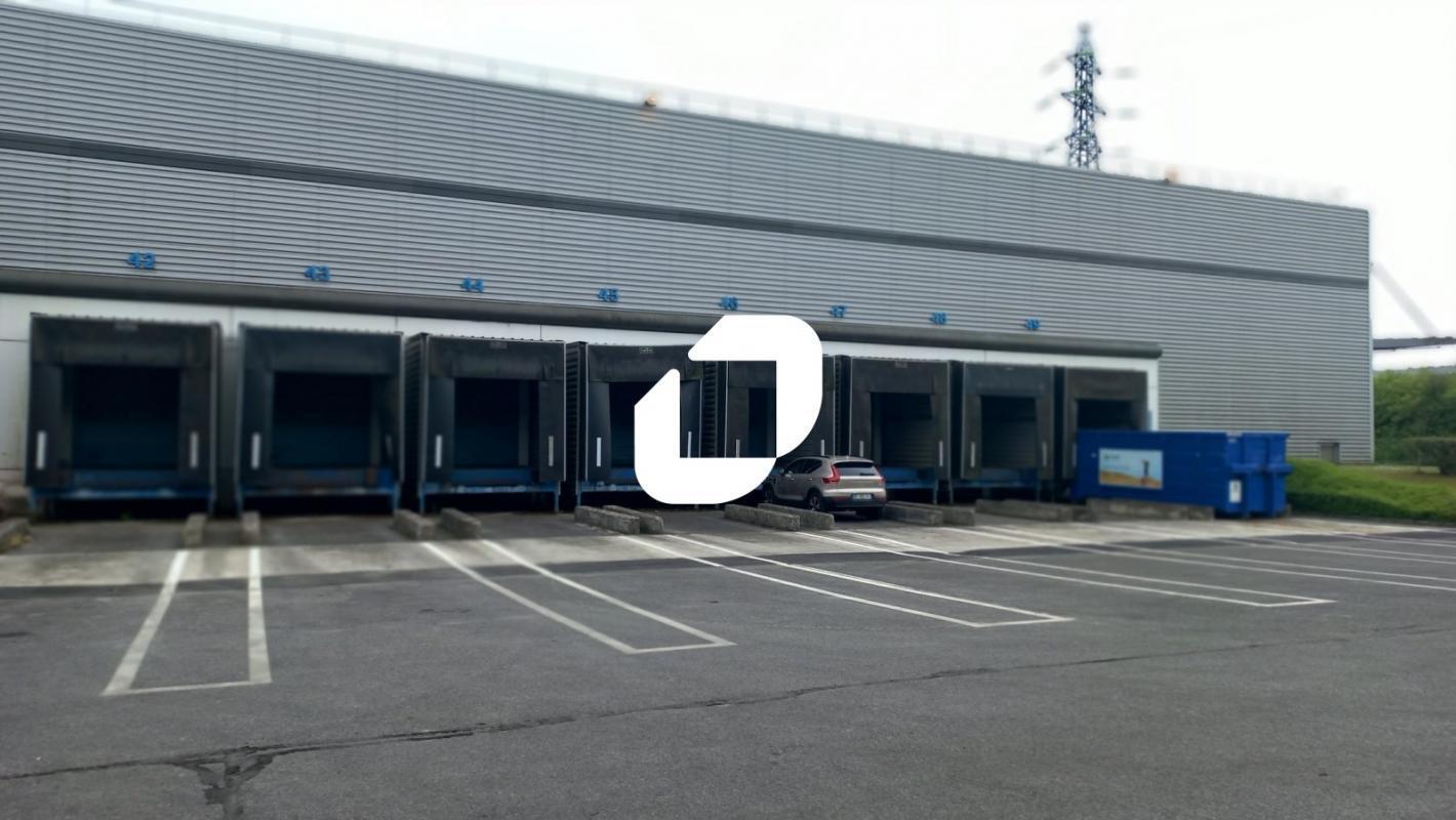 Industrial in Moissy-Cramayel to rent Building Photo- Image 1 of 7