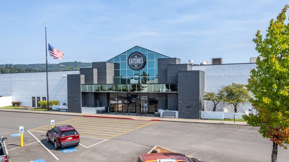 341-351 Three Rivers Dr, Kelso, WA to rent - Building Photo - Image 2 of 12