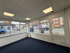 335-337 Cheriton Rd, Folkestone to rent Interior Photo- Image 2 of 3