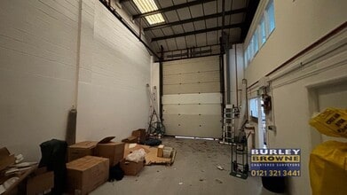 Walter St, Birmingham to rent Interior Photo- Image 2 of 2