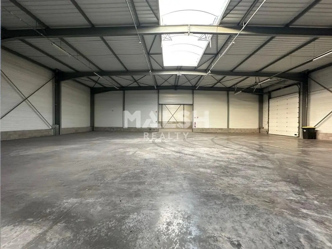 Office in Arnas to rent Building Photo- Image 1 of 11