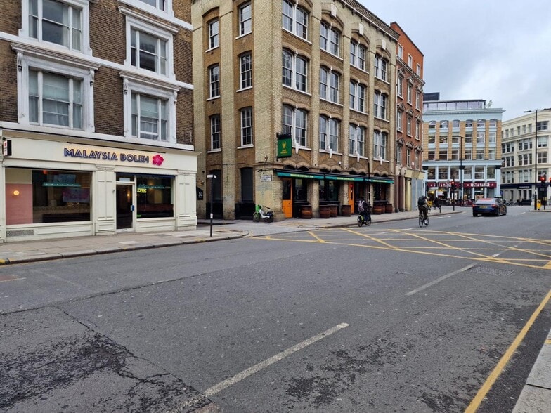 10 Old St, London to rent - Building Photo - Image 2 of 5