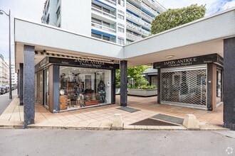 Retail in Paris to rent Building Photo- Image 2 of 4