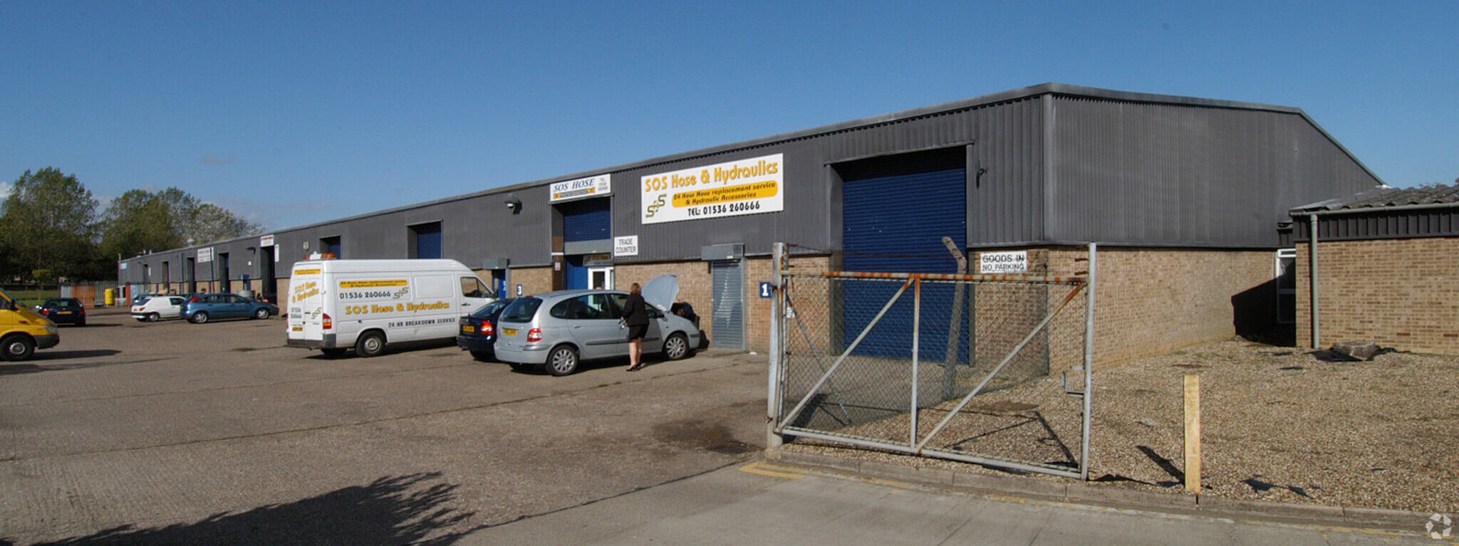 Brunel Rd, Corby for sale Primary Photo- Image 1 of 3