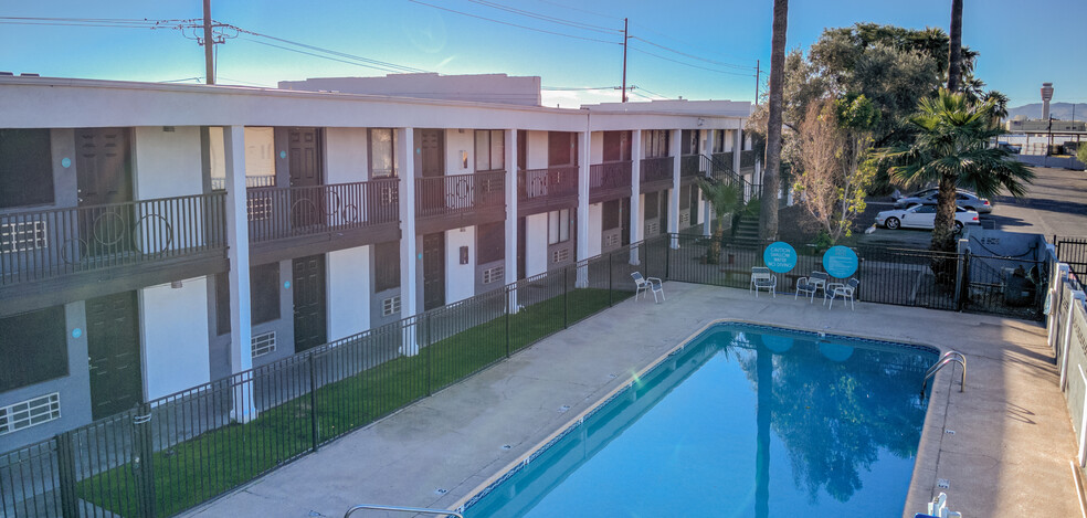 3545-3547 E Van Buren St, Phoenix, AZ for sale - Primary Photo - Image 1 of 1