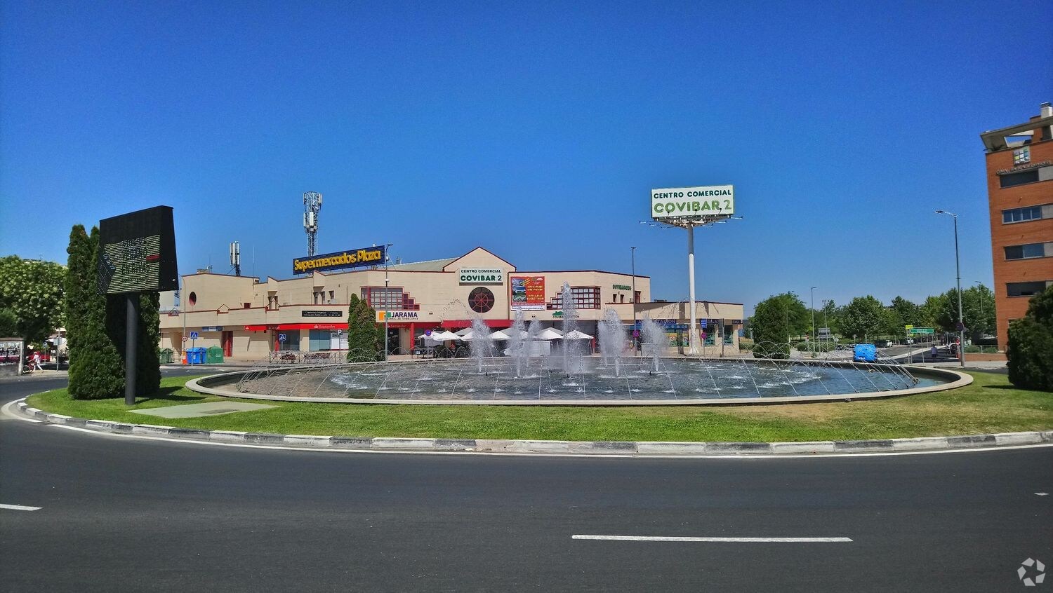 Retail in Rivas-Vaciamadrid, Madrid to rent Building Photo- Image 1 of 3