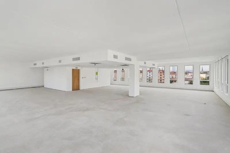50 Cours De La République, Villeurbanne for sale Interior Photo- Image 1 of 7