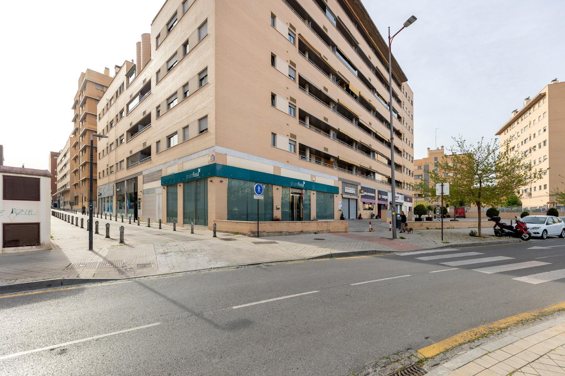 Avenida Ilustración, 87, Granada, Granada for sale Building Photo- Image 1 of 29