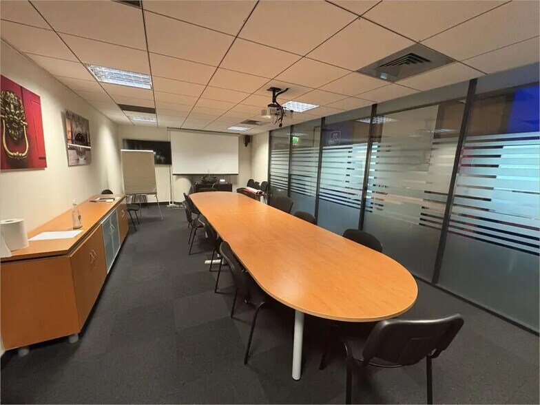 33-43 Avenue Georges Pompidou, Balma to rent - Interior Photo - Image 2 of 24