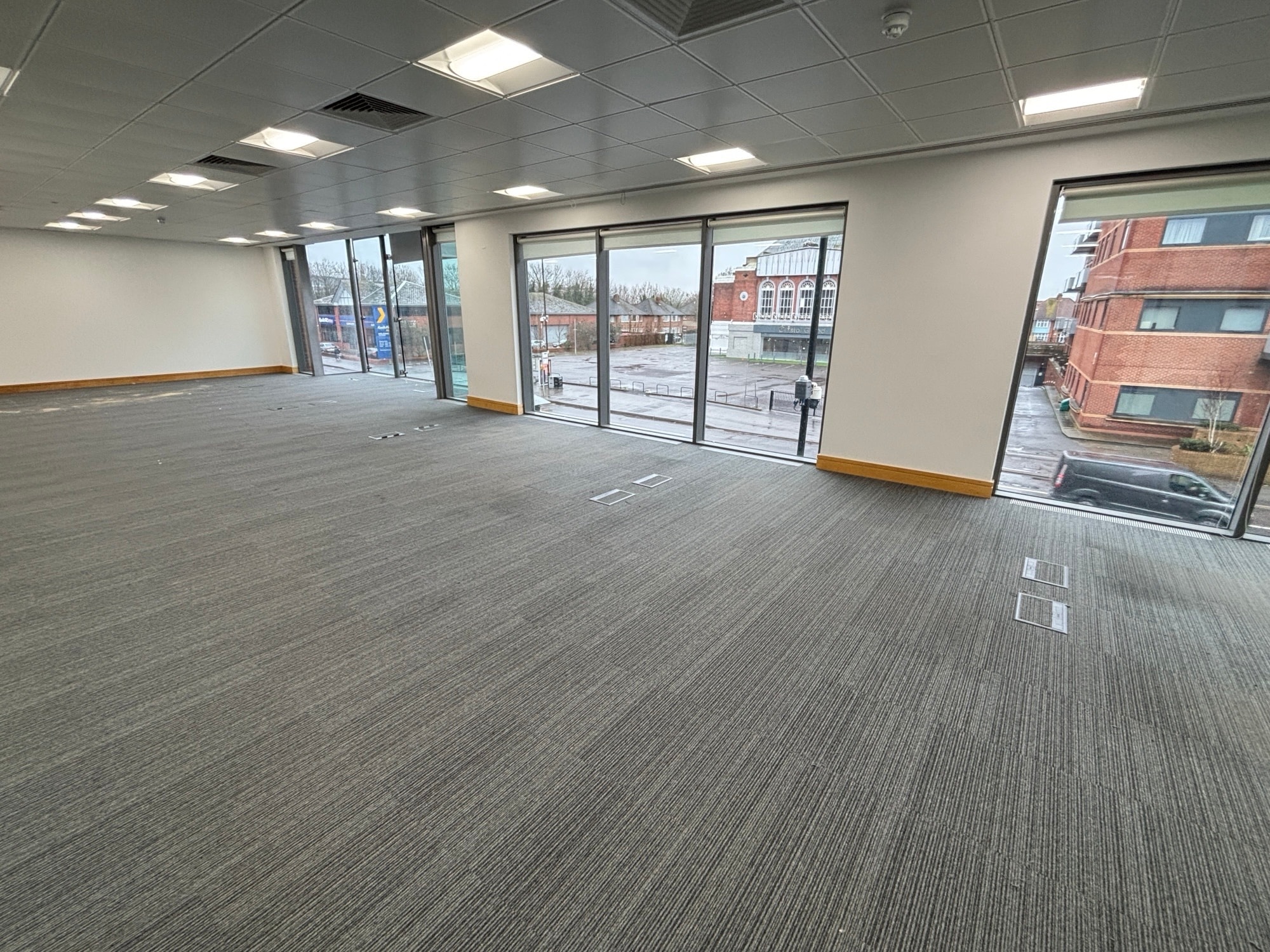 10-14 Bath Rd, Slough to rent Interior Photo- Image 1 of 3