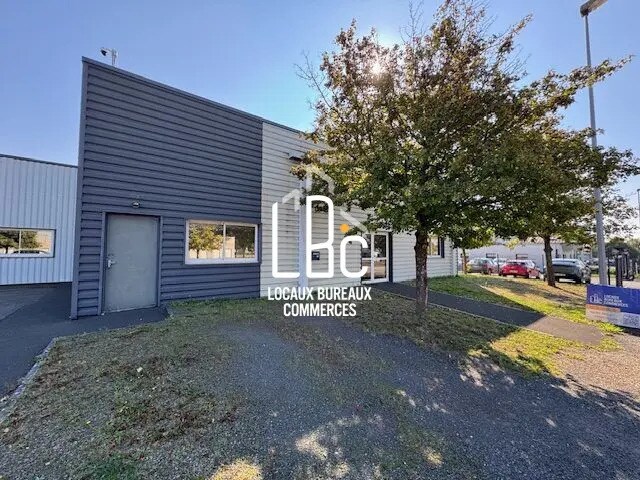 Location Local d'activités 308 m² à 406 m² - Photo 1