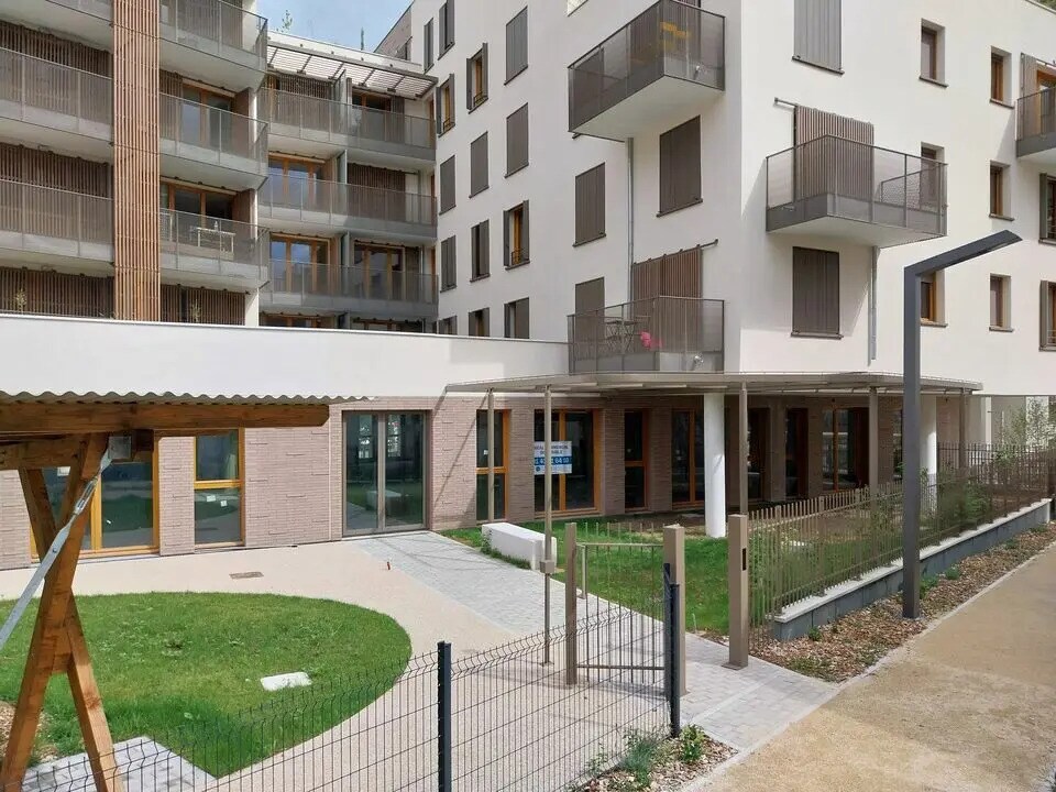 Vente Bureaux 600 m² - Photo 1
