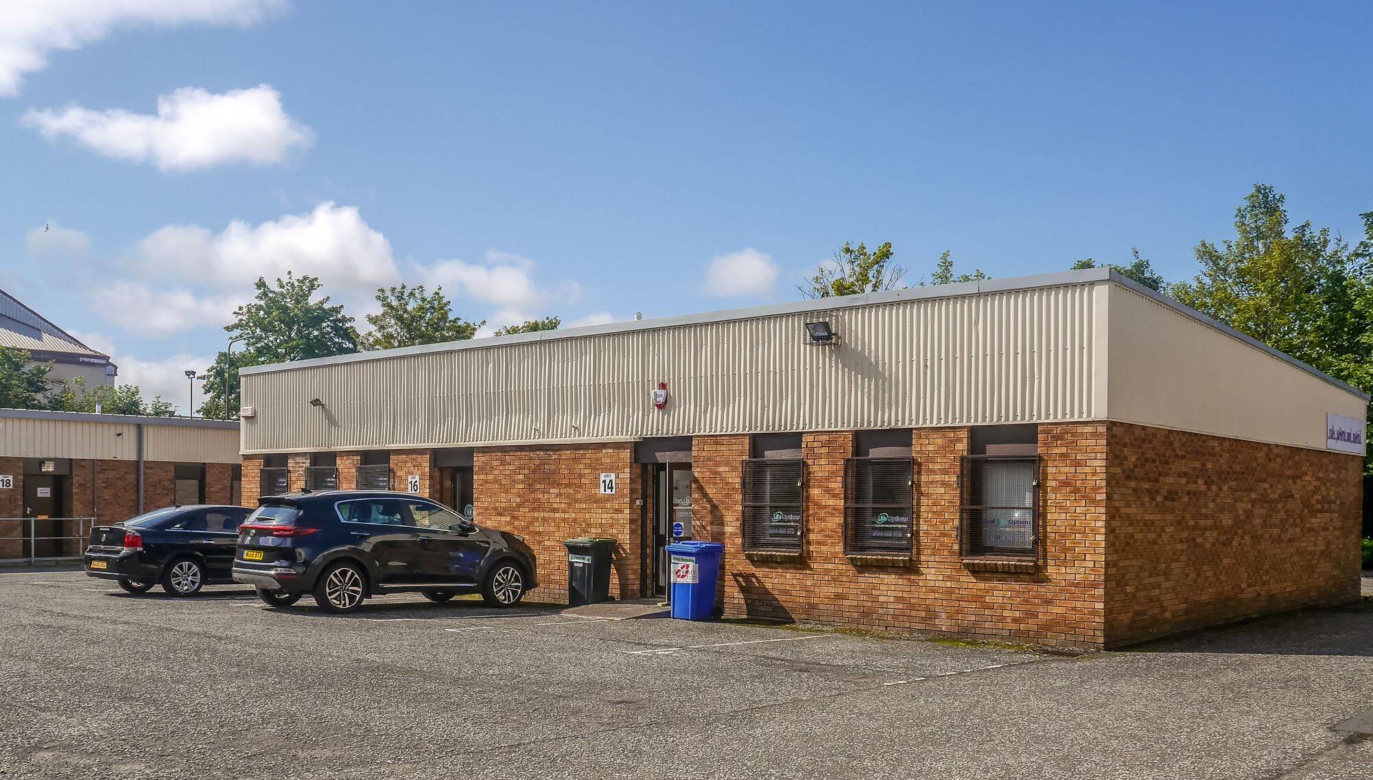 Waverley St, Bathgate to rent Building Photo- Image 1 of 5
