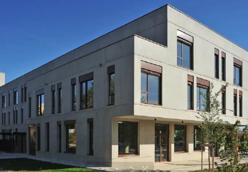 Office in Bron for sale - Building Photo - Image 2 of 8