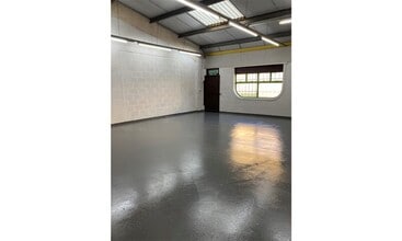 Springvale, Cwmbran to rent Interior Photo- Image 2 of 4